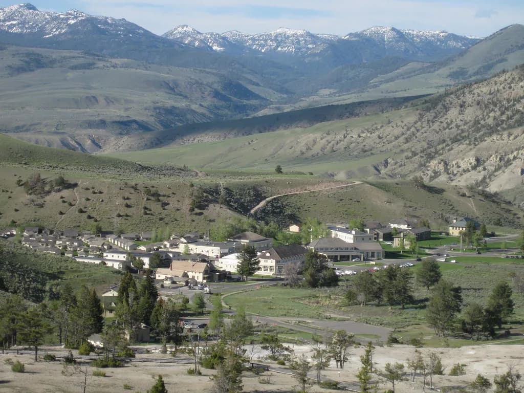 Boulder Hot Springs, Montana: Pools and What to Expect