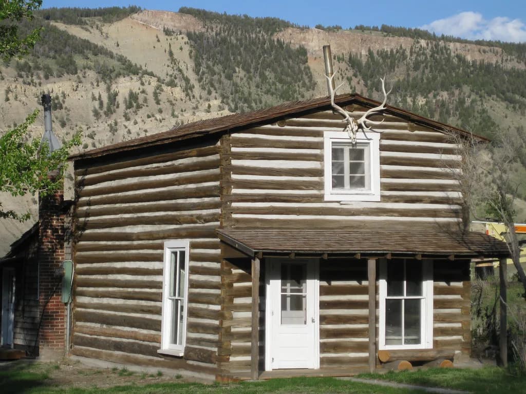 Elkhorn Hot Springs, Montana: Pools, Cabins and Access