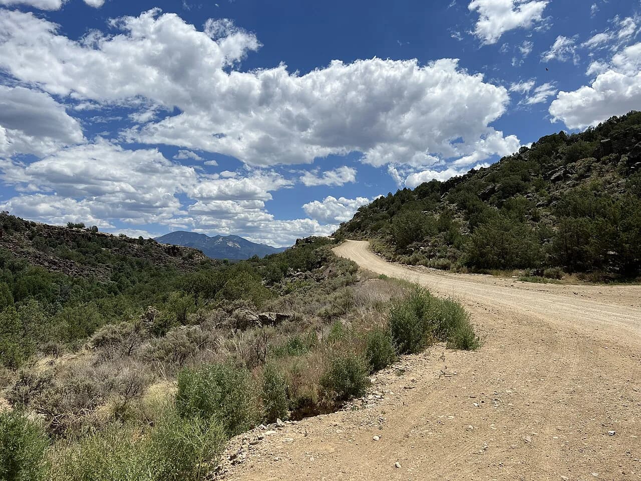 Stagecoach Hot Springs, New Mexico: Soaking Below Taos