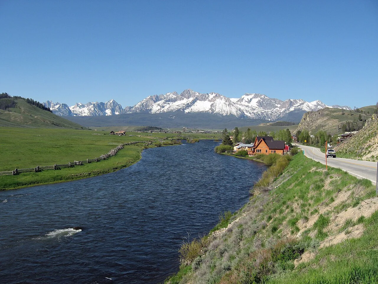 Sawtooth Mountains and Salmon River, near Boat Box Hot Spring, Idaho