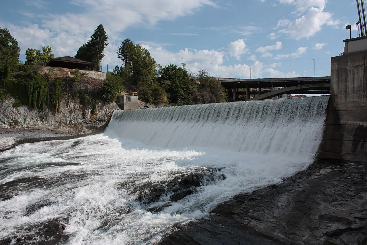 Upper Falls Weir, Spokane, Washington