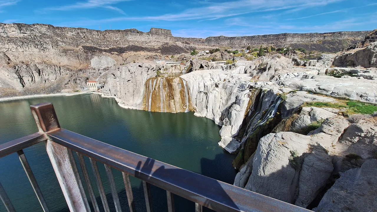 Shoshone Falls near Twin Falls, Idaho