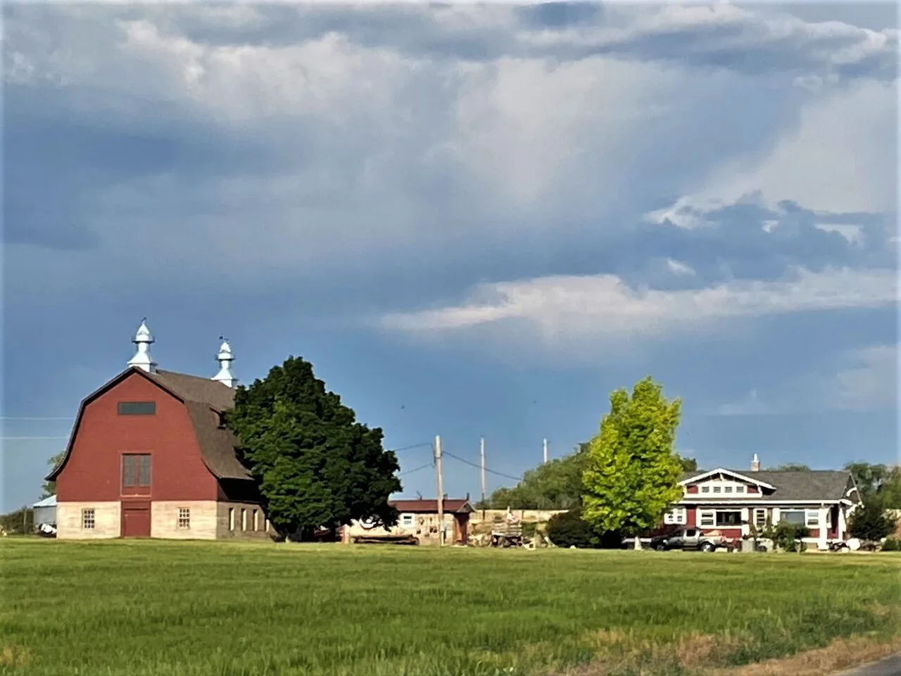 Dau-Webbenhorst Barn near Buhl, Idaho