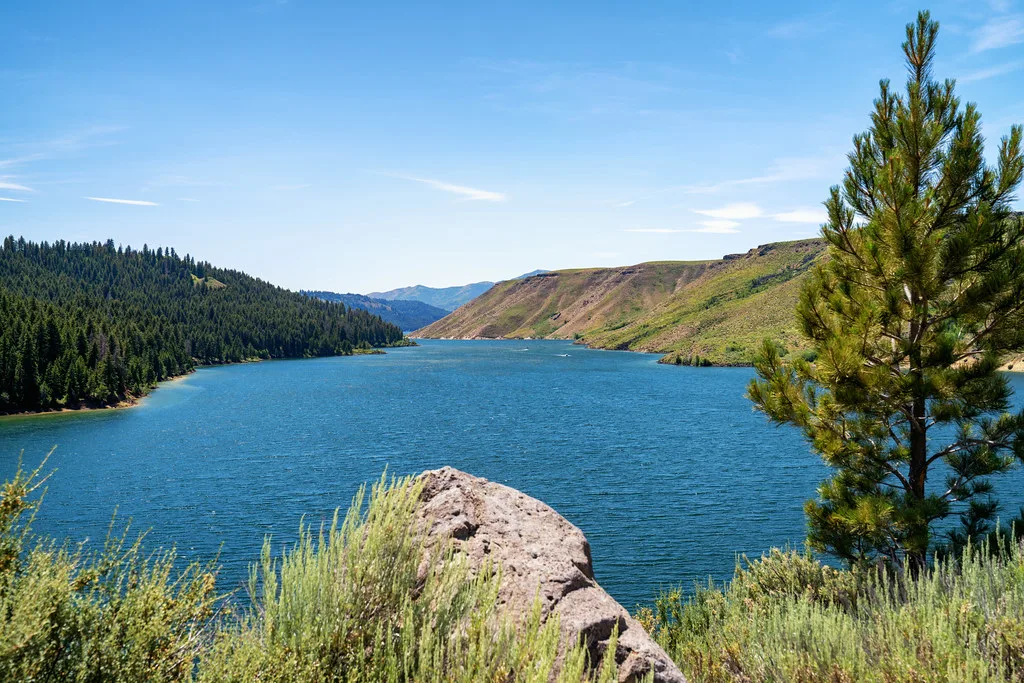 Anderson Ranch Reservoir (Wood Creek Road) Idaho, about 21 km from Featherville