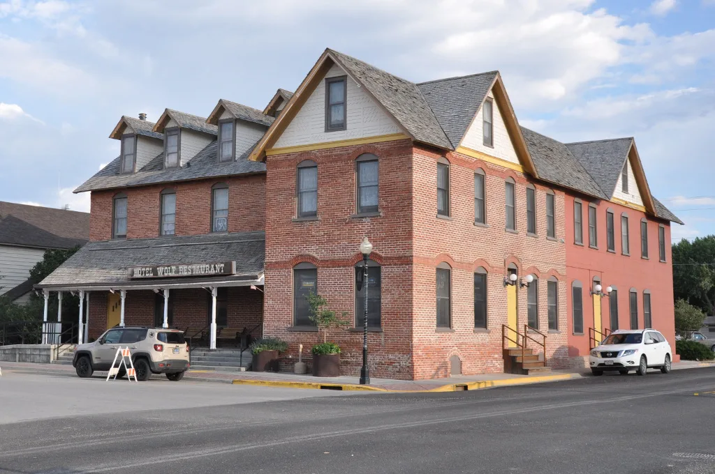 Hotel Wolf in Saratoga, Wyoming